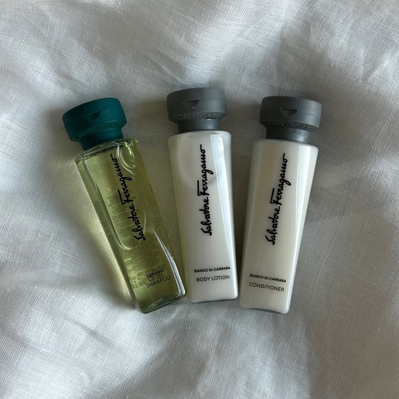 Salvadore Ferragamo shampoo, conditioner and body wash - Picture 1 of 1